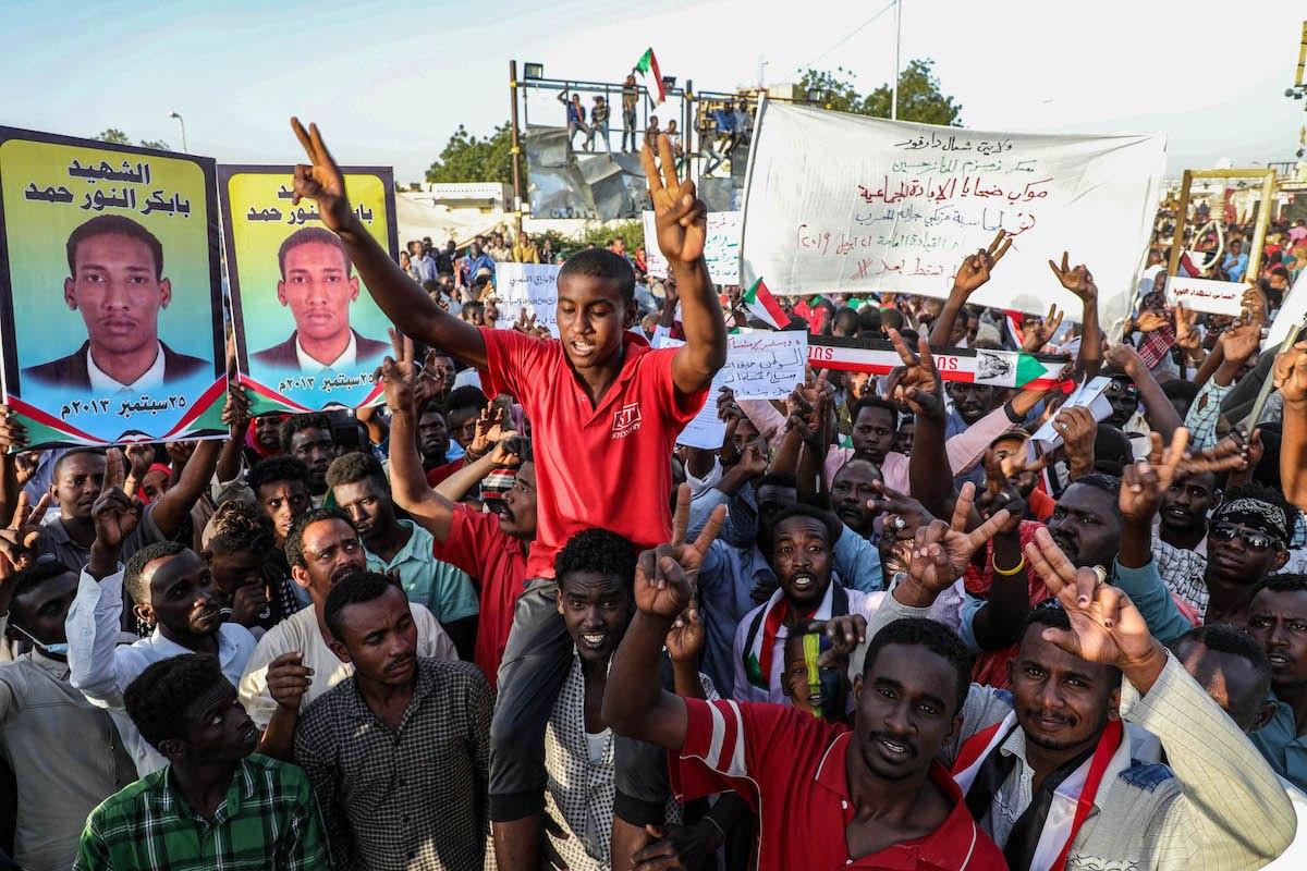 Pasukan Keamanan Sudan Gunakan Kekerasan untuk Bubarkan Protes Mahasiswa di Khartoum